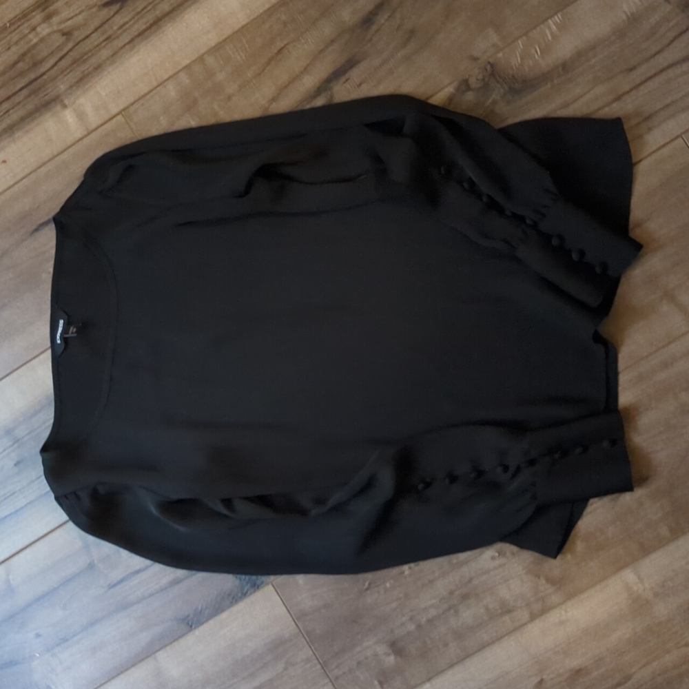 Express Tops - Picture 5 of 6